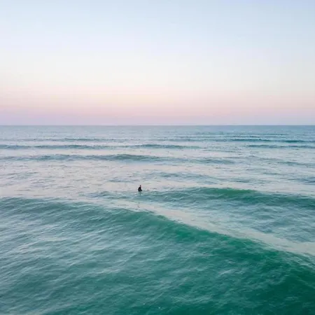 Alluring In The Of Ocean 아파트 카르캉
